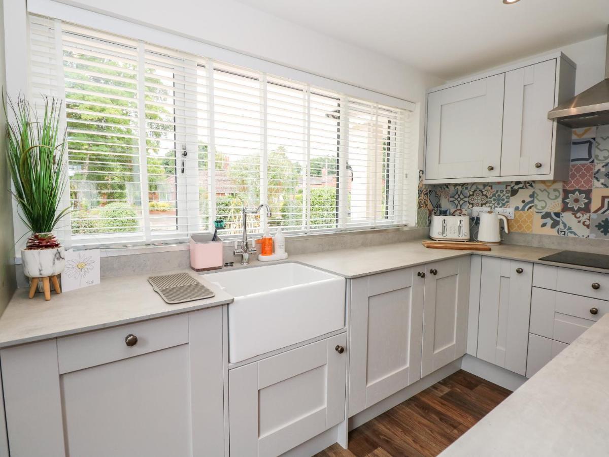 Daisy Tree Cottage Вудхолл Спа Экстерьер фото