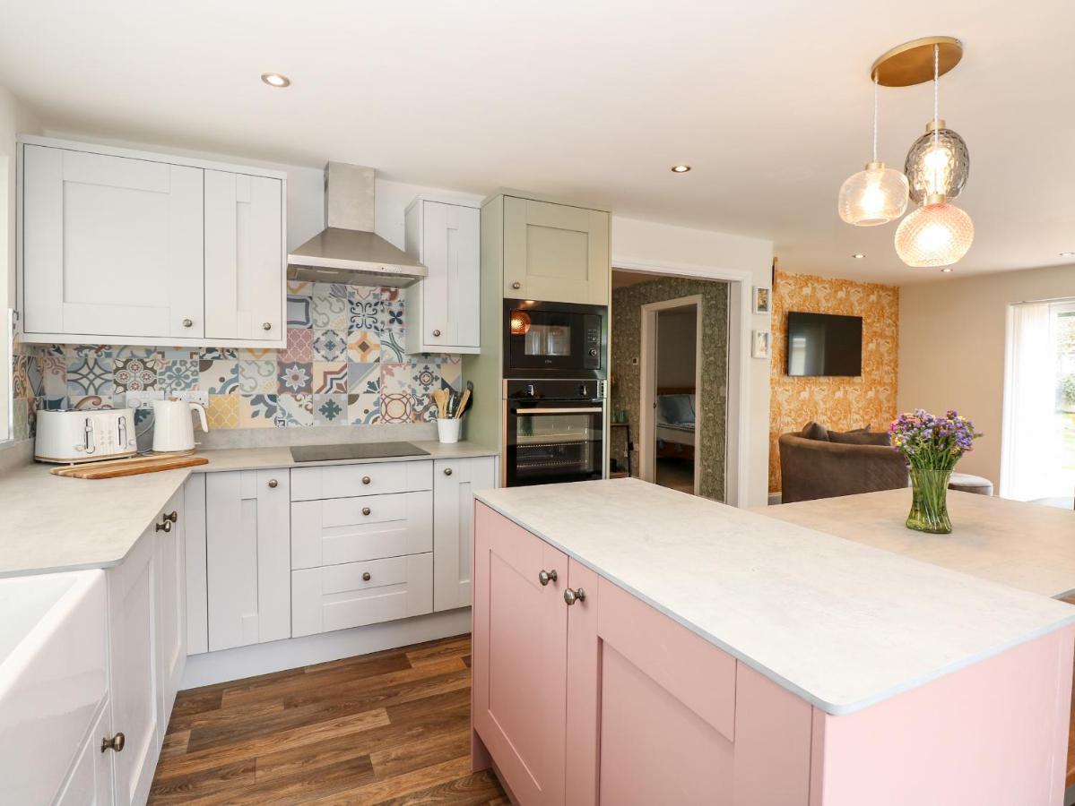 Daisy Tree Cottage Вудхолл Спа Экстерьер фото